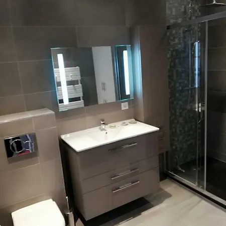11b Rue Docteur Leneveu Διαμέρισμα *