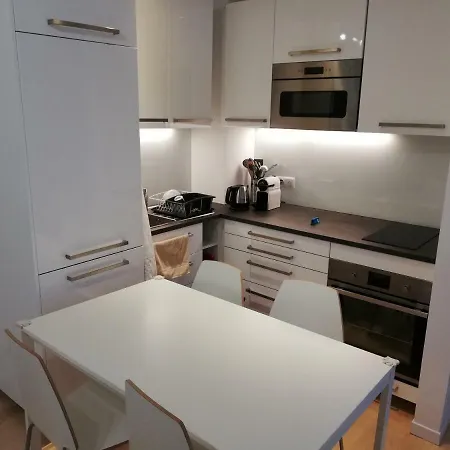 11b Rue Docteur Leneveu
